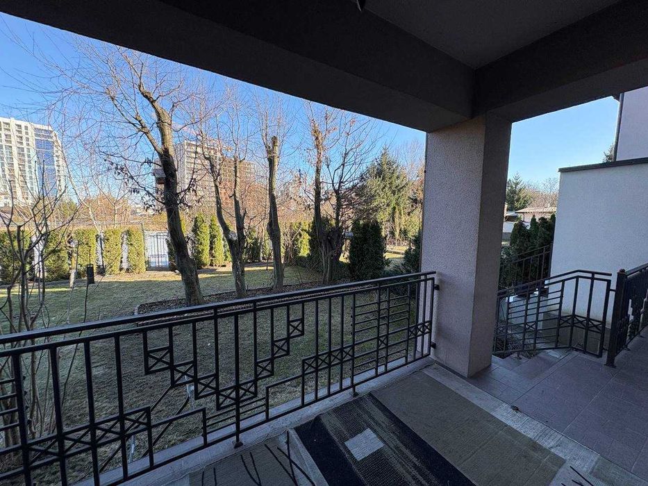 Продаж котеджу у Франківському р-ні поруч із ЖК Америка