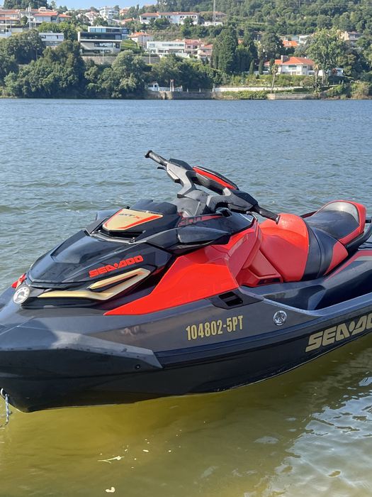 Sea-Doo RXT-X RS 300 (2020) – 88,9 Horas + Atrelado