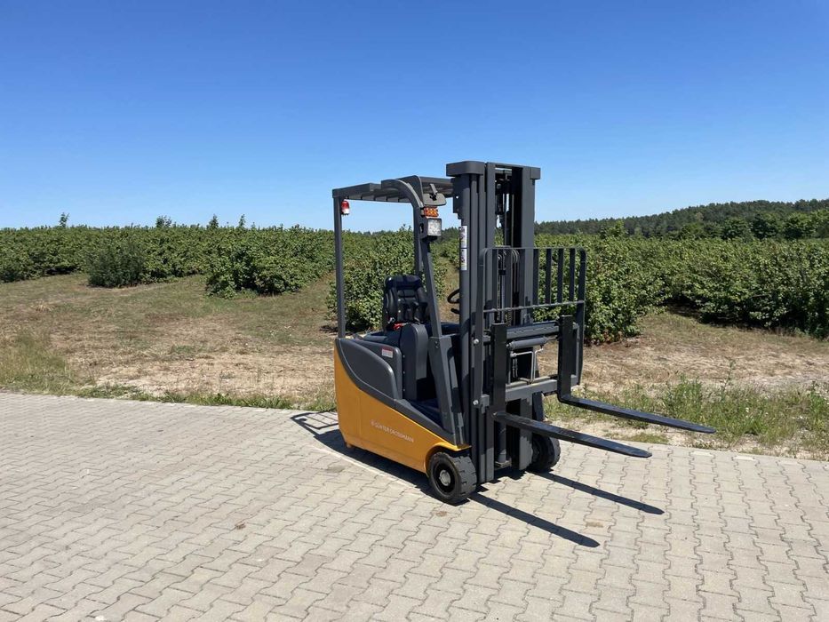 Trójkołowy wózek widłowy Gunter Grossmann. Magazyn. 1,5 T