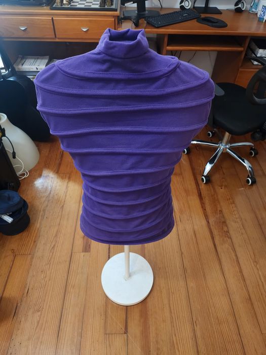 Cabide manequim lilas