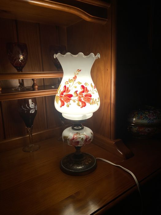 Candeeiro de mesa em loiça