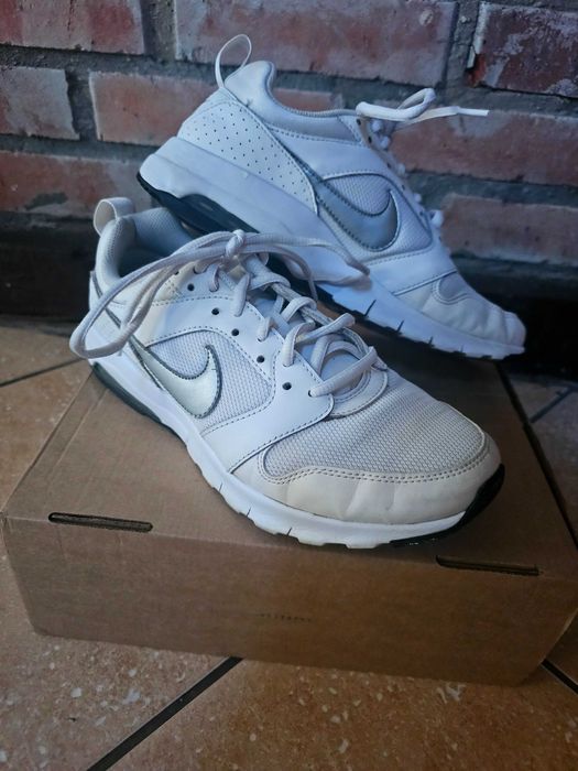 Buty sportowe nike 38
