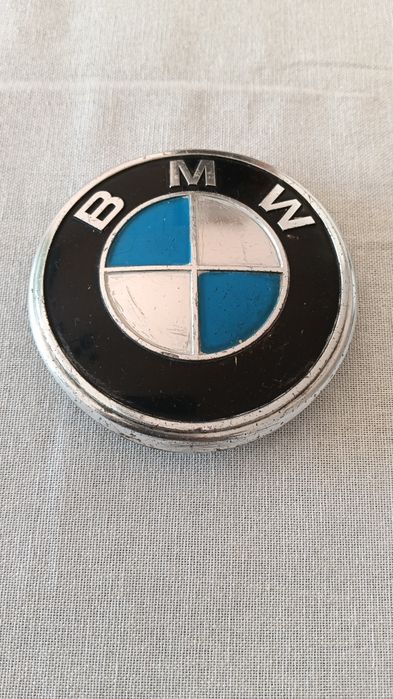 Símbolos BMW E10 e forras tablier