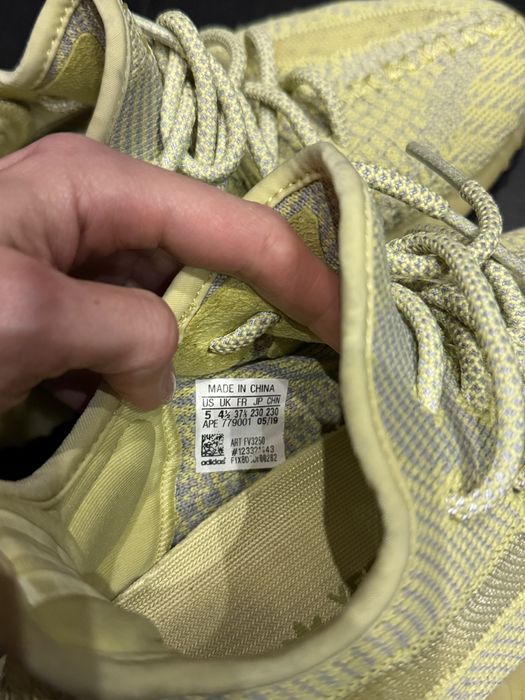 Кросівки adidas yeeze 350, жіночі, оригінал