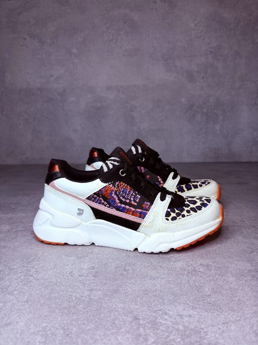 Gioseppo – białe sneakersy z motywem panterki i wężowej skóry