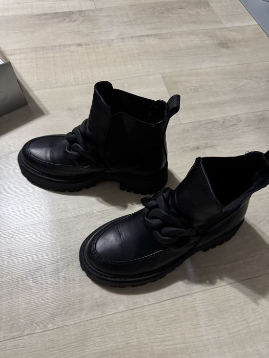 Ботинки челсі чоботи жіночі