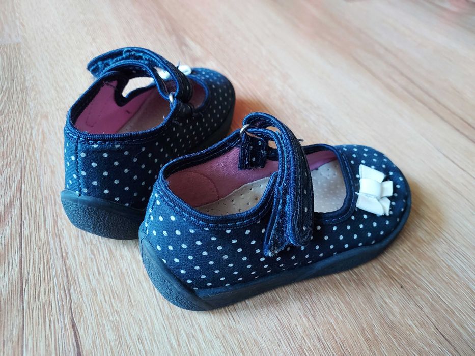 Kapcie Kornecki rozmiar 22