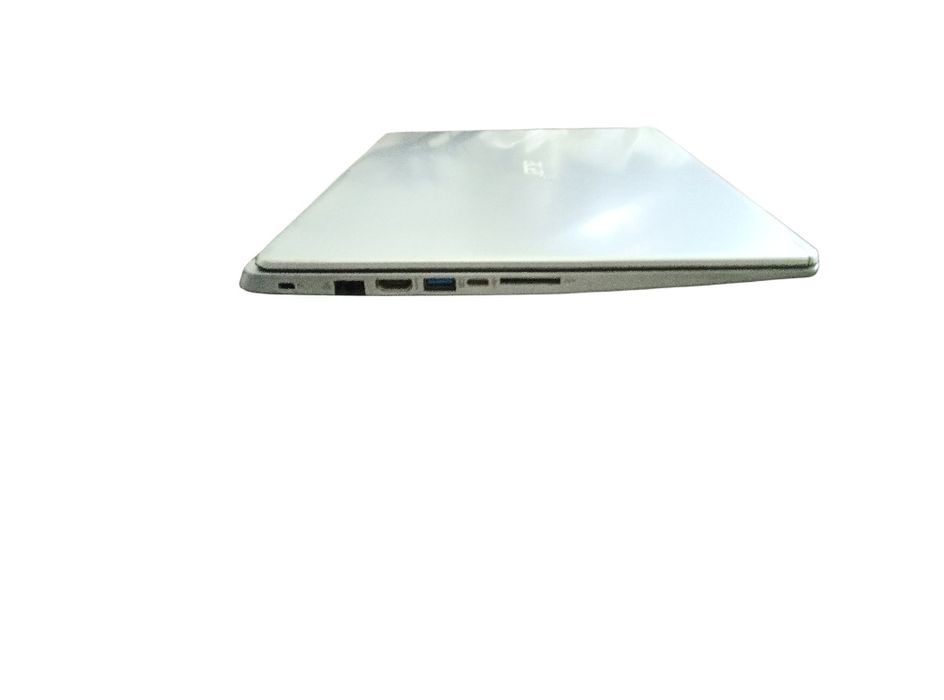 Acer Aspire 5 A515 - i5-8gen - 8Gb RAM 256GB NVMe