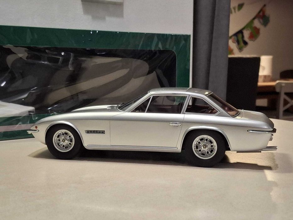 1968 Lamborghini Islero silver Cult Scale Models CML104-1 1/18