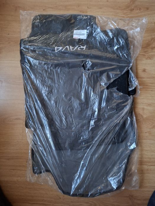 Килимки в салон TOYOTA RAV4 2019. Оригінал