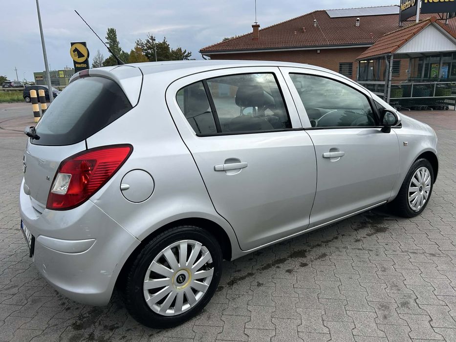 Opel Corsa D 1.2 benzyna 2008r Navi do naprawy