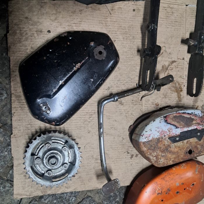 Peças efs gt em bom estado