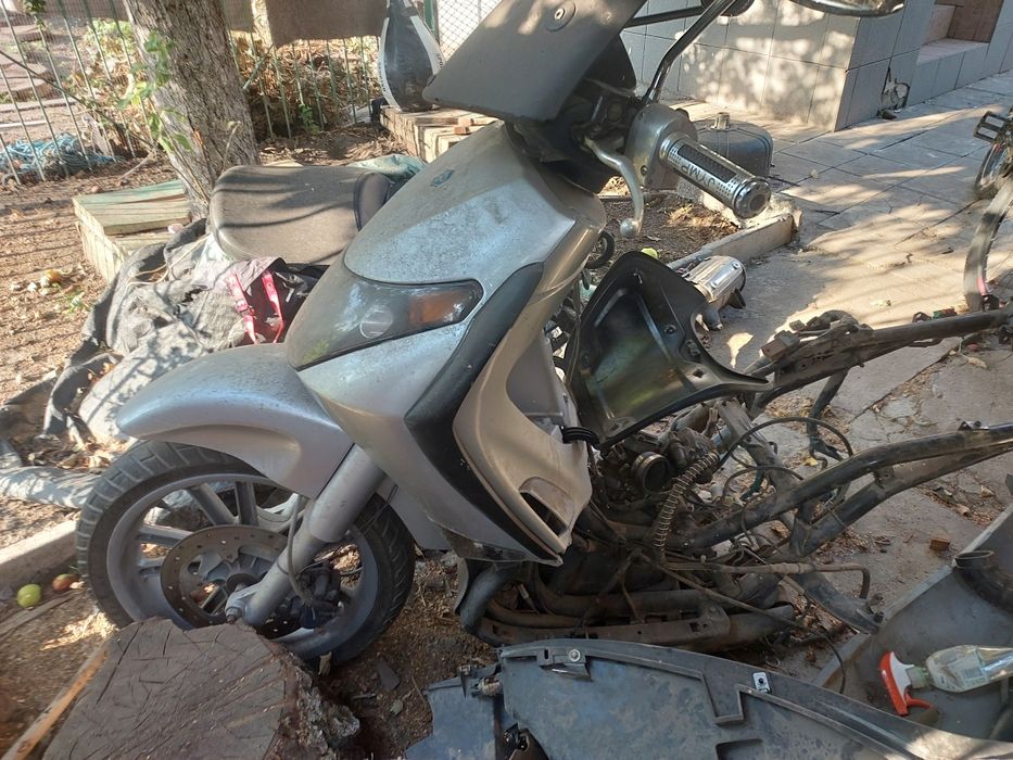Piaggio beverli скутер мопед