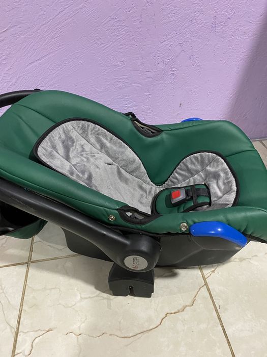 Дитяче автокрісло + подарунок подушка