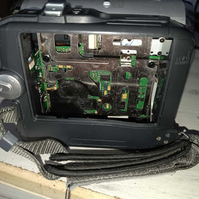 Kamera miniDV Samsung VP-D352 (Uszkodzona - Sprawdź opis)