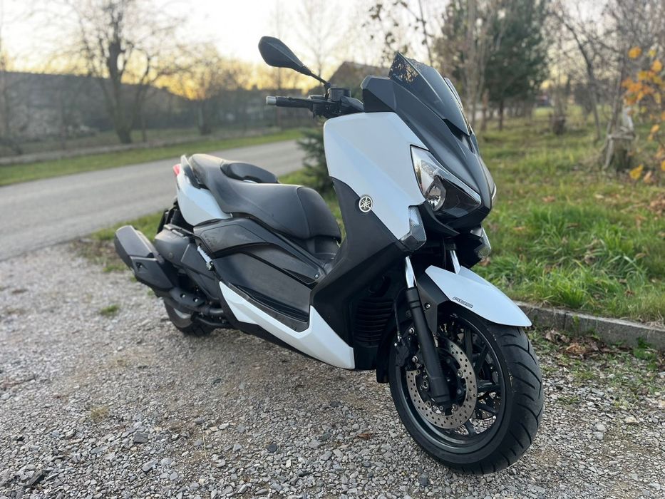 Yamaha X Max 400