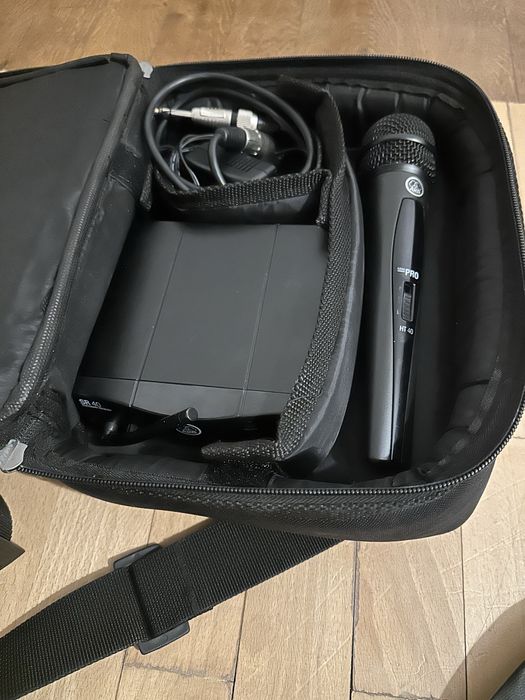 Mikrofon bezprzewodowy AKG Mini PRO SR 40 + pokrowiec