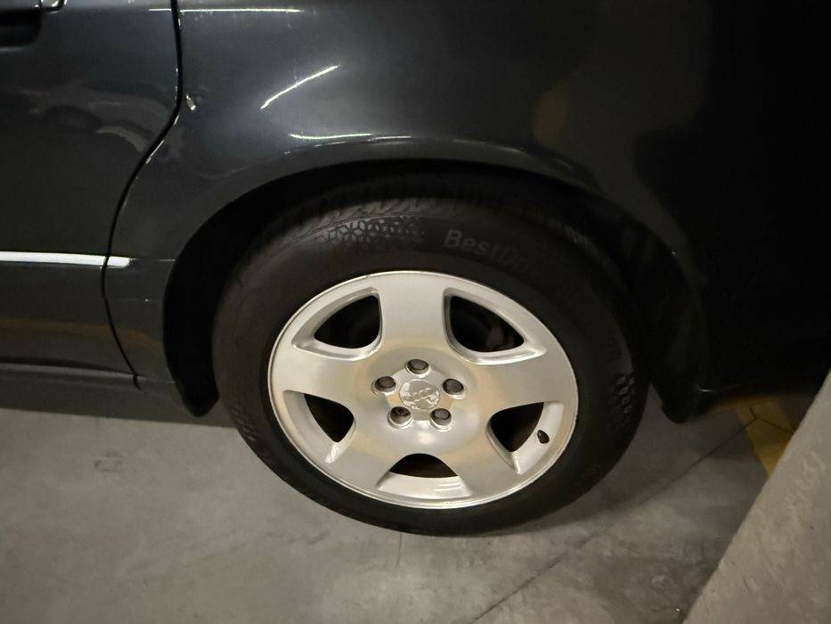 AUDI  A 8   2.8 Automático  Nacional