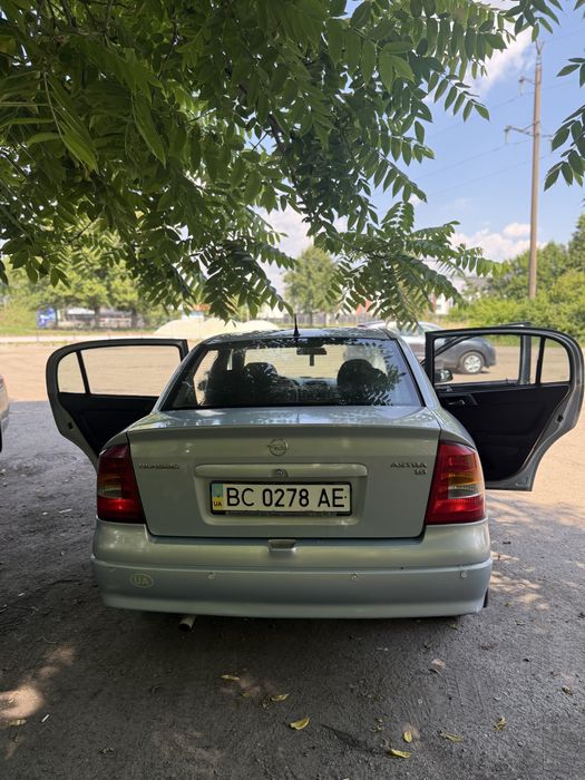 Продам Opel Astra 1.6 (газ/бензин)