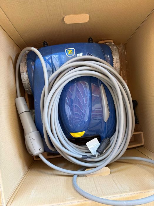 Aspirador de piscina Zodiac 4WD