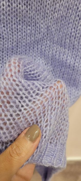 Nowy śliczny sweterek M