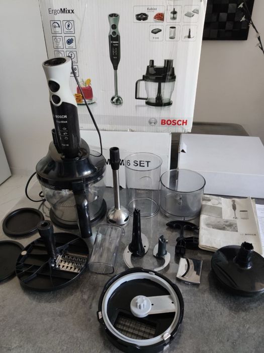 Комбайн кухонний Bosch (кубикорезка)