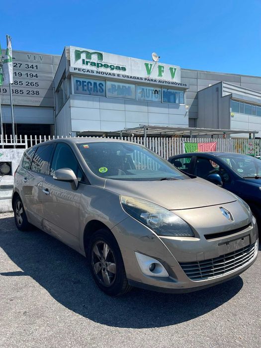 Renault Grand Scénic  2010 para peças