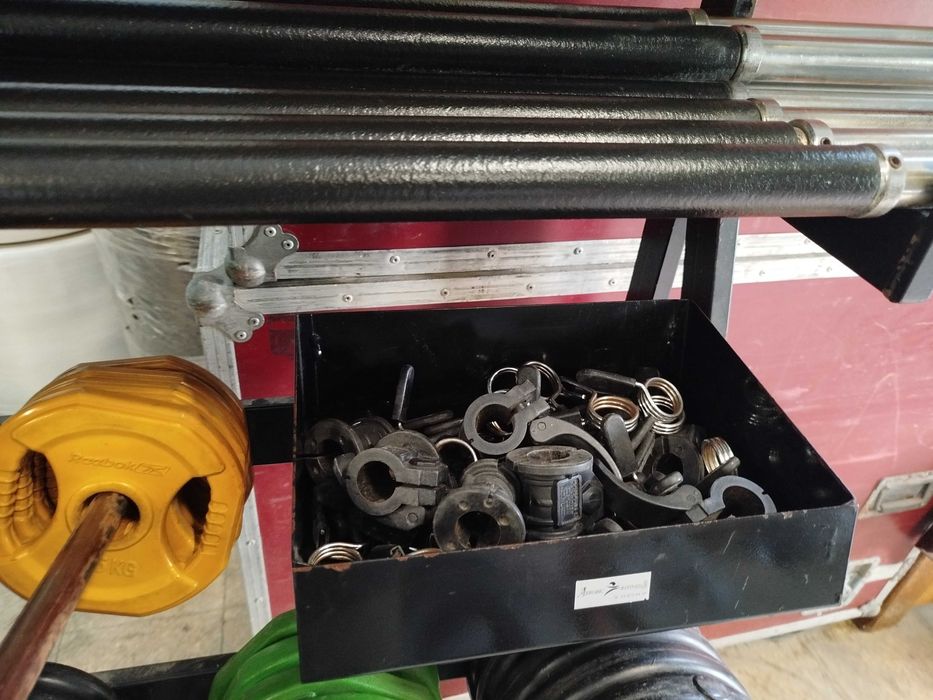 Kit Pump 16 Barras e Pesos + Suporte