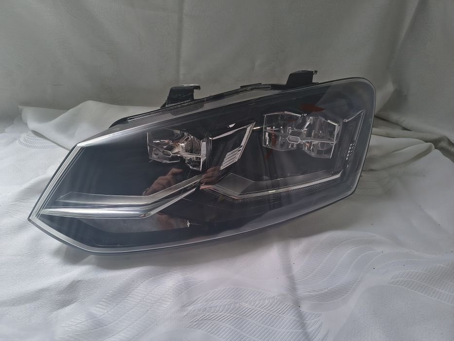 Lampa lewa sprawna LED VW Polo V 5 6c Europa reflektor przedni lewy