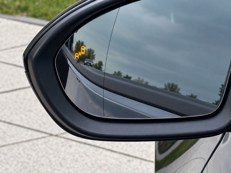 Opel Insignia reflektory matrycowe LED IntelliLux