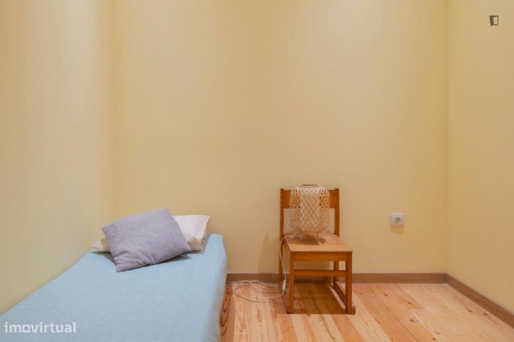 Apartamento com 3 quartos - localizado em Bonfim Porto