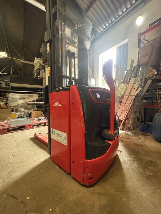 stacker linde com  balança