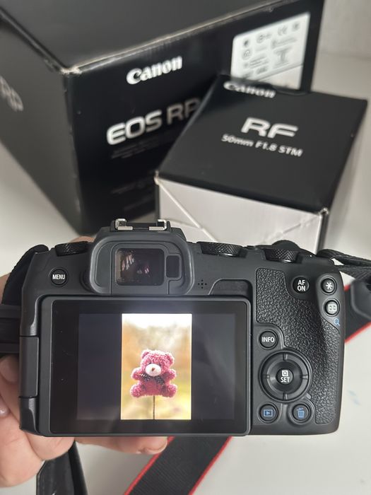 Canon EOS RP + obiektyw Canon RF 55mm f/1.