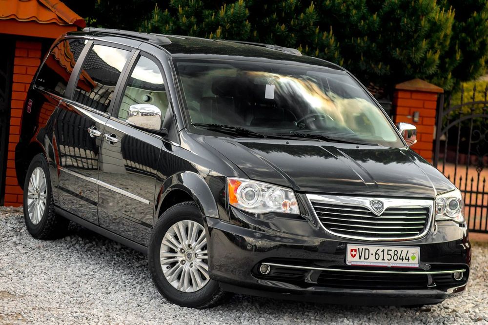 Lancia Voyager 2,8 Crd Xenon Nawigacja Kamera Cofania Tempomat