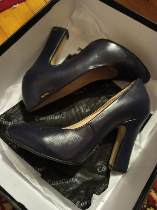 Жіночі туфлі шкіряні