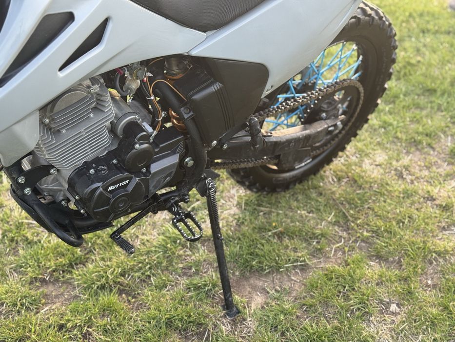 Прдам Enduro Moto Cros 250