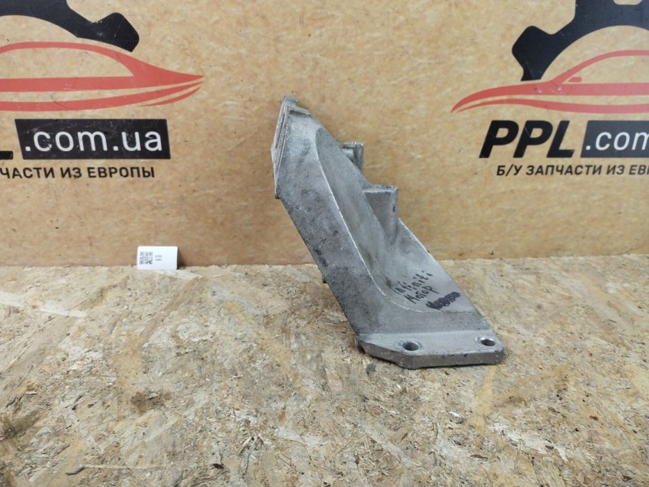 Infiniti FX 2002-2012 кронштейн опора подушки двигателя левая