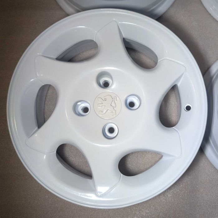 4 Jantes 15" Peugeot (COMO NOVAS)