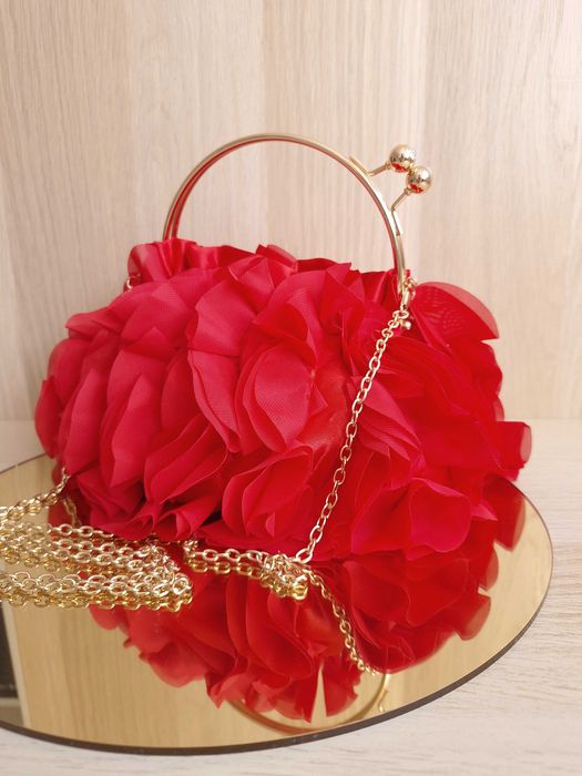 Damska Torebka Czerwona Z Płatkami Kwiat Chmurka Do Ręki Na Ramię