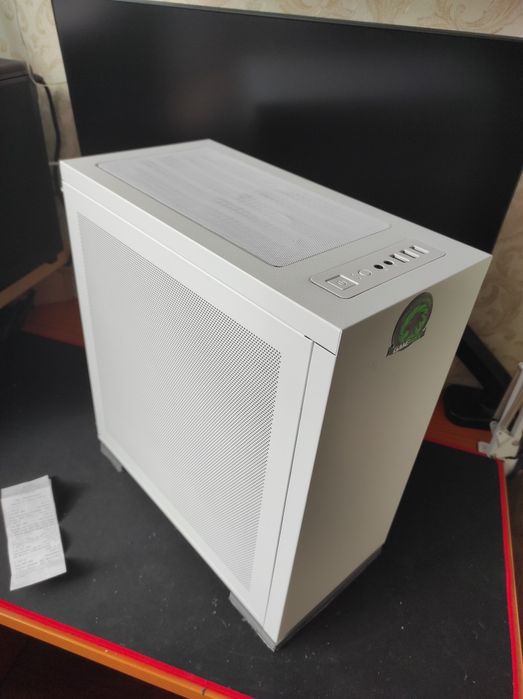 Продам Корпус для ПКGamemax M60 White та кулер Chieftec TORNADO CF RGB