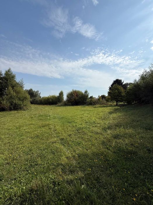 Продаж будинку + земельна ділянка біля Жовкви