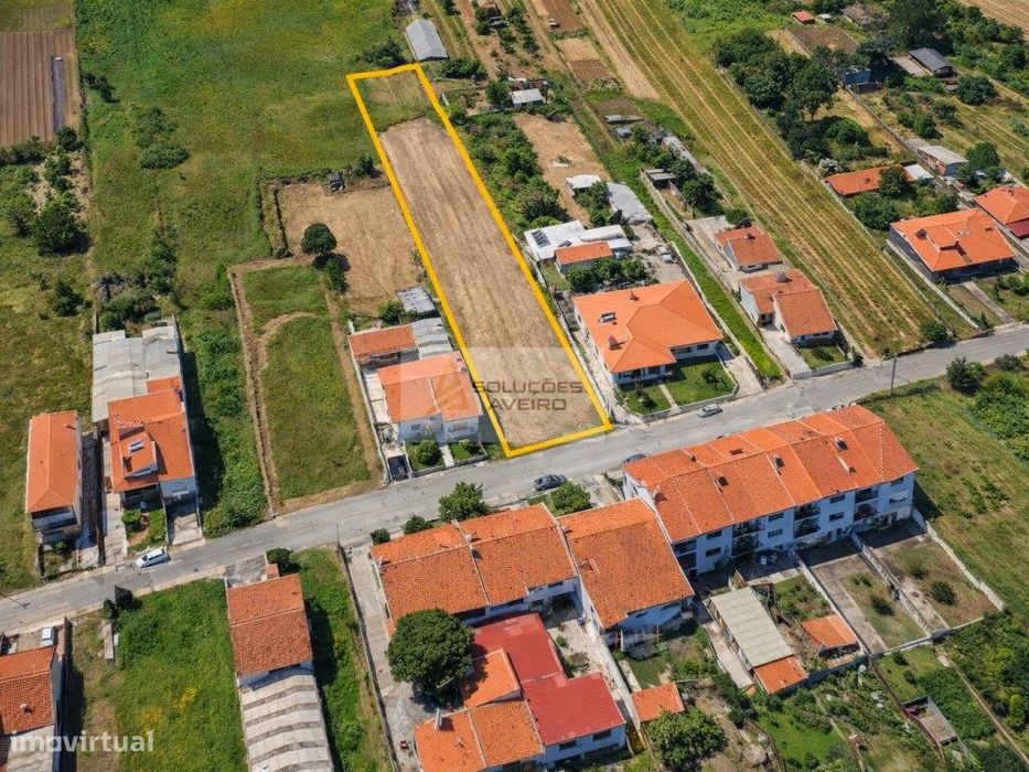 Terreno Urbanizável com 1.100m² | Excelente Exposição Solar | Zona ... — Fermentelos, Aveiro