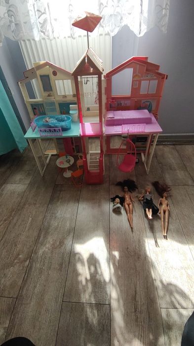 Duży składany domek Barbie