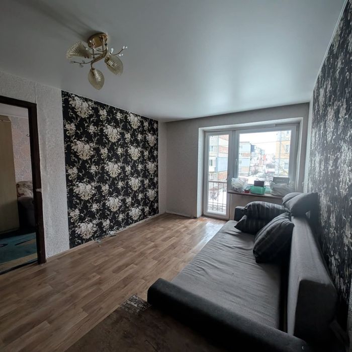 Найкраща двокімнатна в центрі Соснівки на другому поверсі