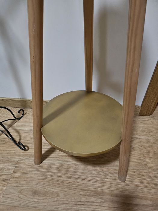 Consolas./ Bengaleiro/ Espelho