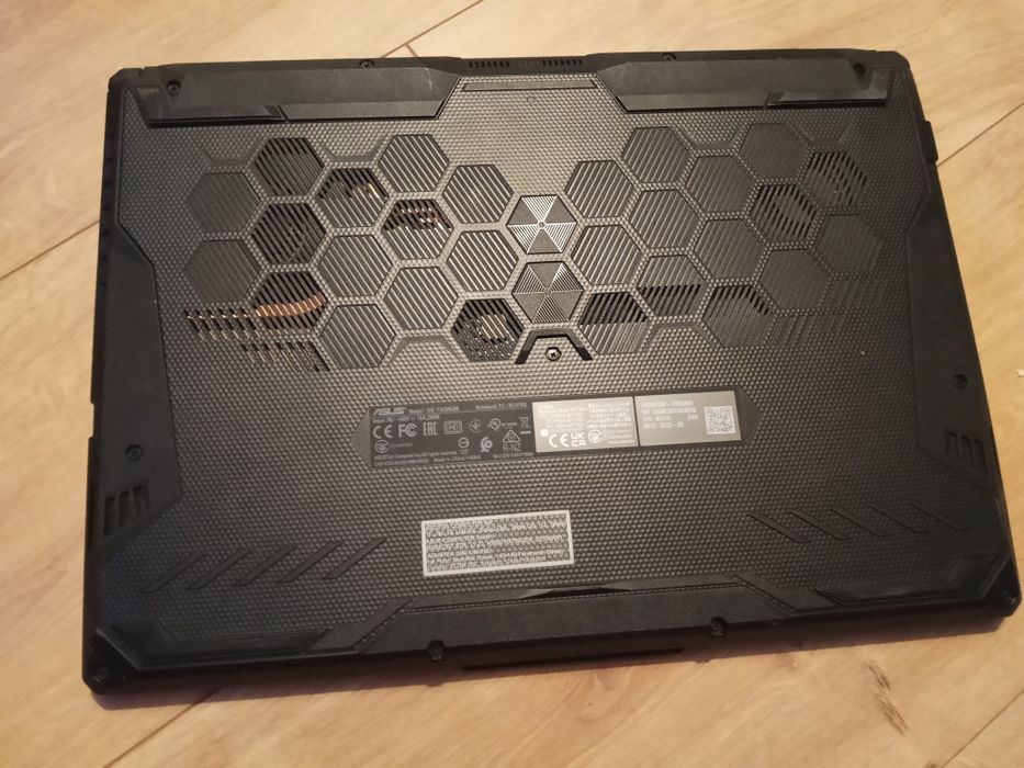 Sprzedam laptopa Asus tuf gaming a15