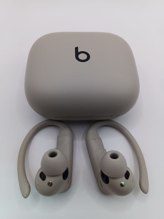 Beats Powerbeats Pro 2