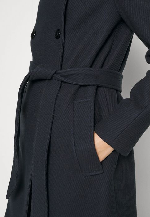 Płaszcz wełniany BOSS 32