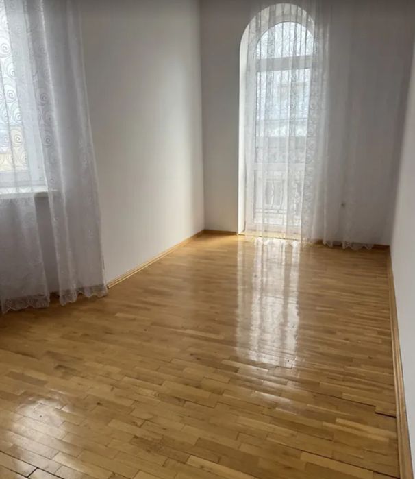 Продаж 2 поверхового будинку в Підгородньому