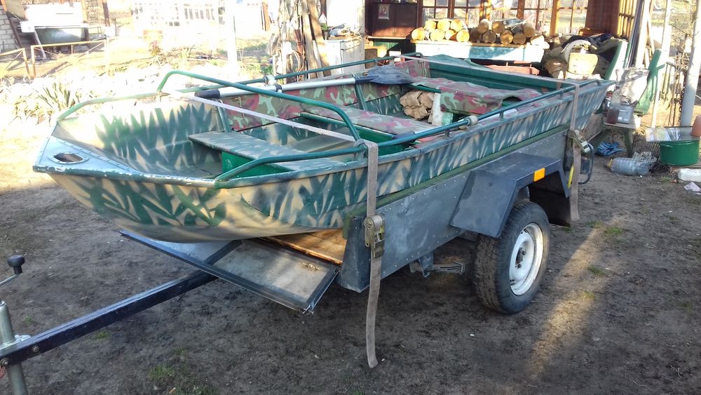 Продам лодку Автобот